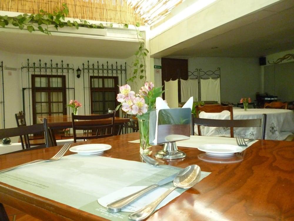 Casa Cantaros Boutique Hotel